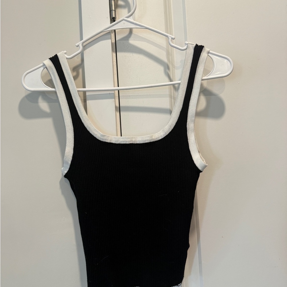 H&M Black and White Contrast Tank Top
